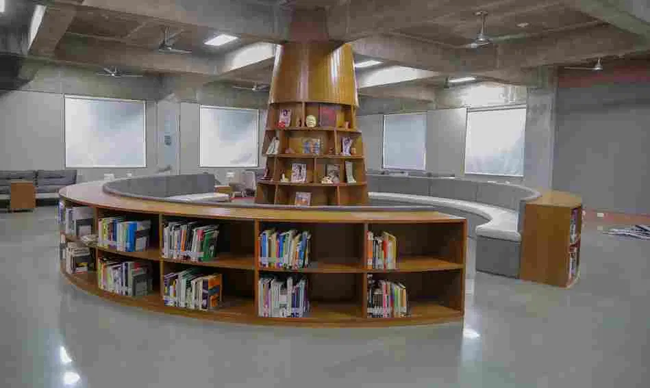 Parul University Academic Building photo 13